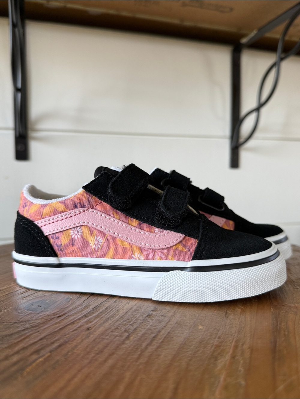NWOT Kids Pink Floral Velcro Skate Sneakers